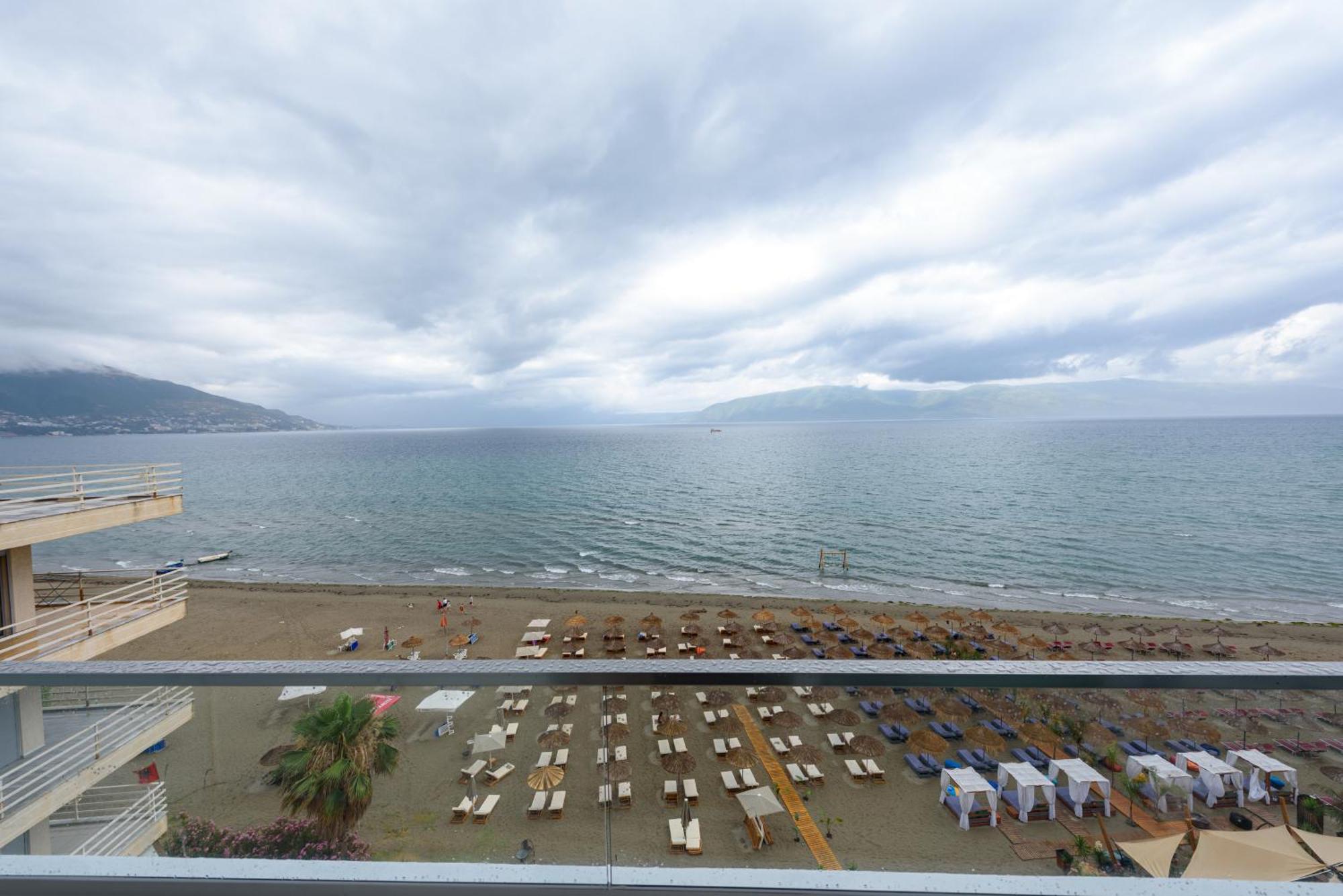 Sea & Sand Vlore Ngoại thất bức ảnh